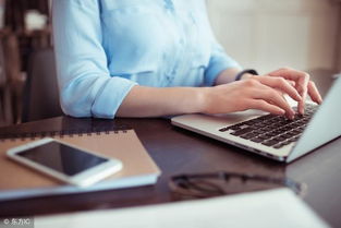 計算機軟件開發(fā)的飛速發(fā)展與硬件演進的對比